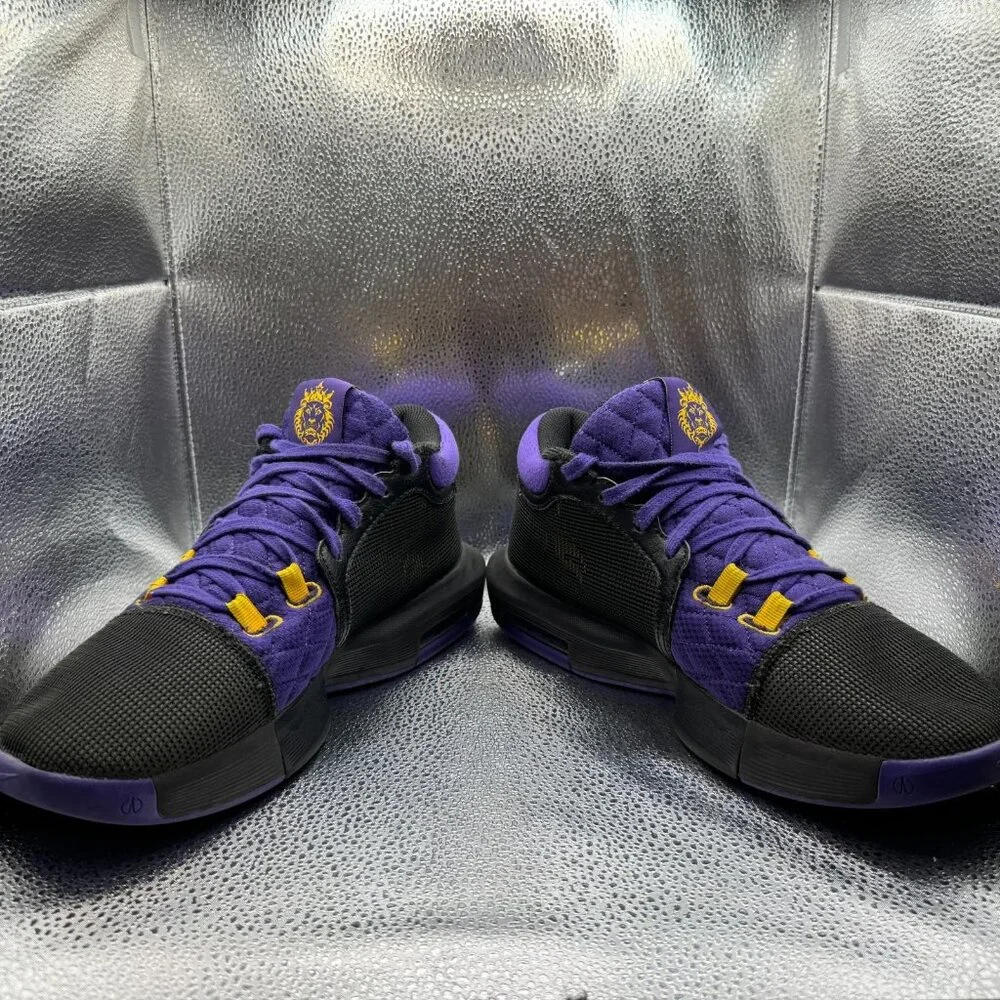 Size 9.5 Nike LeBron Witness 8 Lakers Purple Mens‎ Basketball Shoes FB2239-001